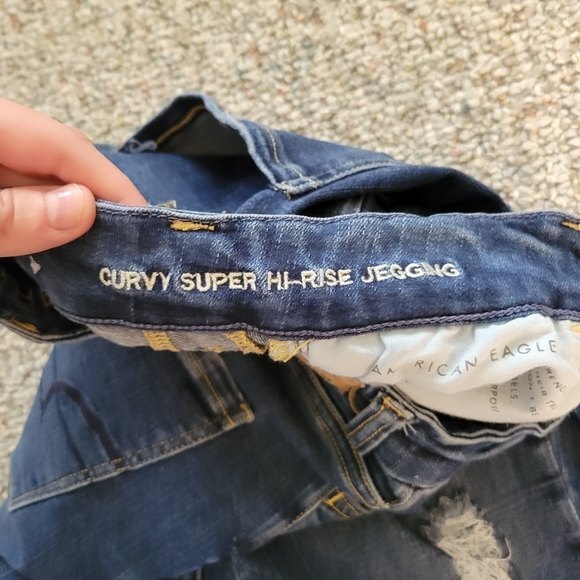 American Eagle Curvy Super High Rise Distressed Jeggings Size 6 - Picture 6 of 7